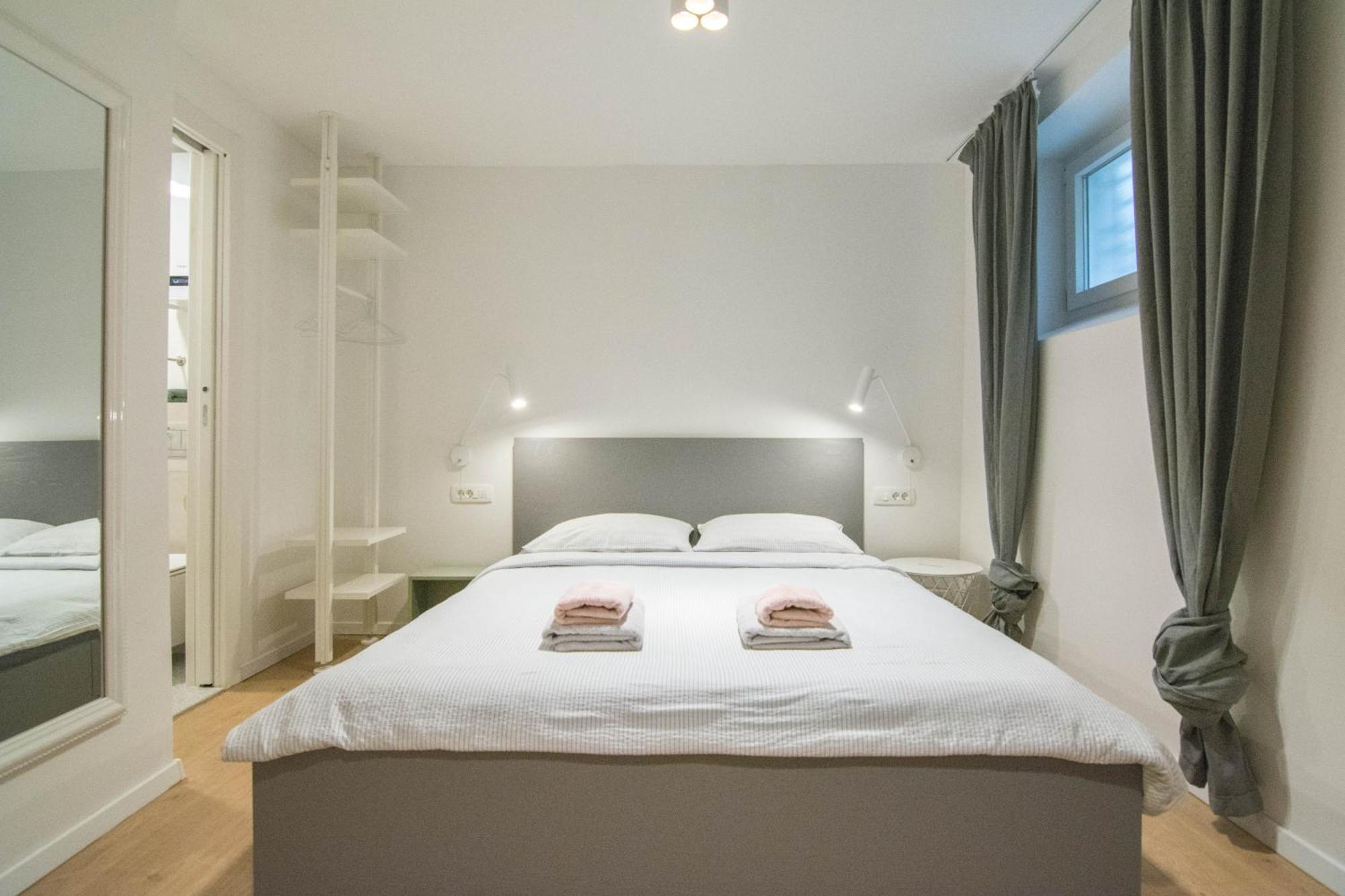 Romiru Rooms And Studio Apartment Split Exterior photo